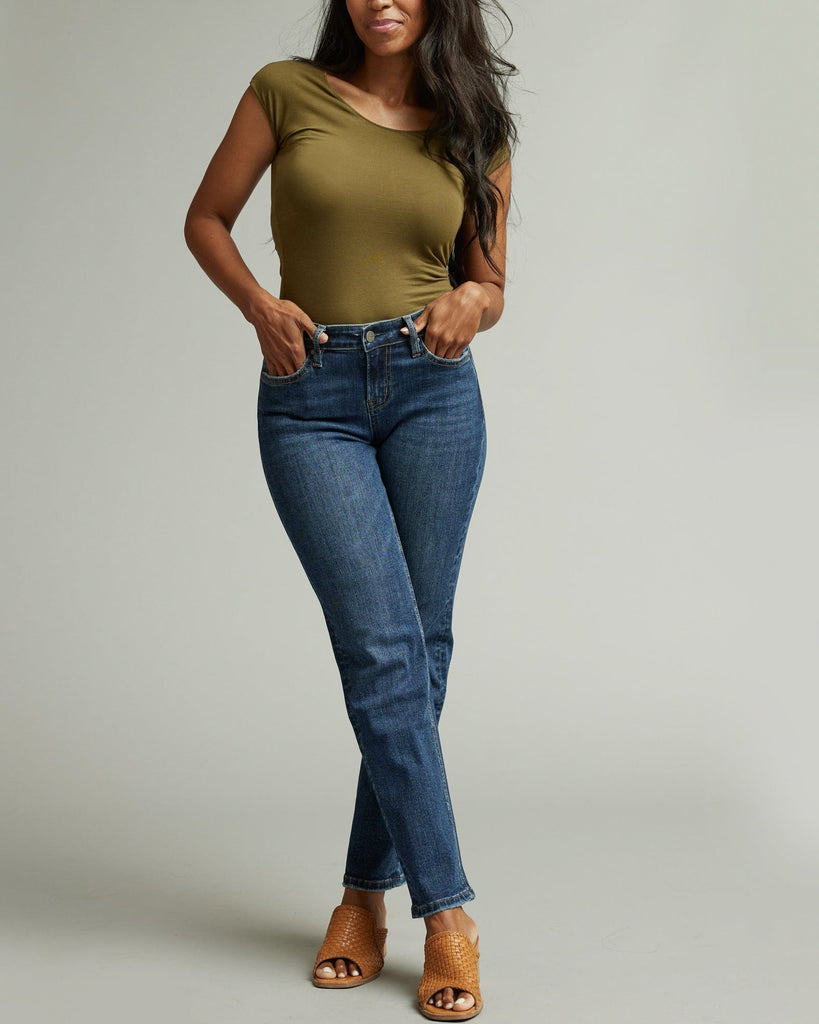 Woman in mid-rise straight jeans