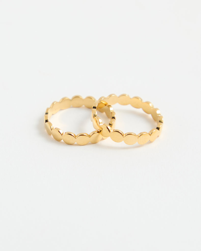 Set of two gold rings with circle design